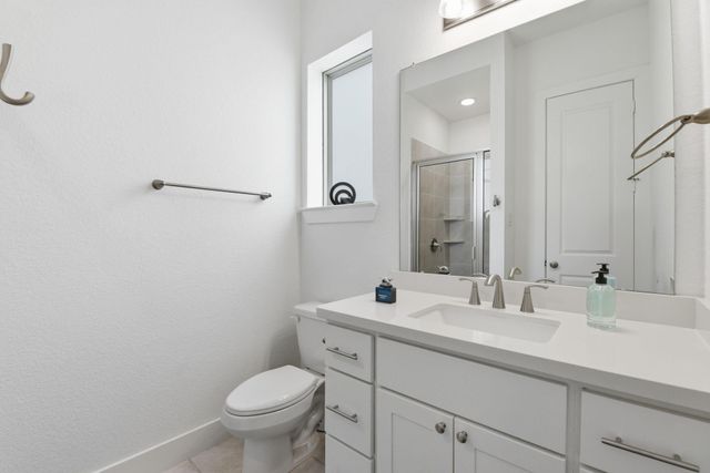 222 Promontory Court, Montgomery, TX 77316