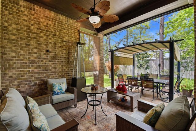 222 Promontory Court, Montgomery, TX 77316