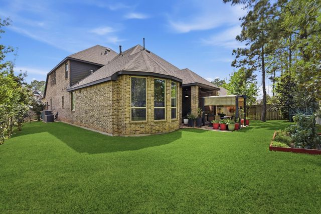 222 Promontory Court, Montgomery, TX 77316