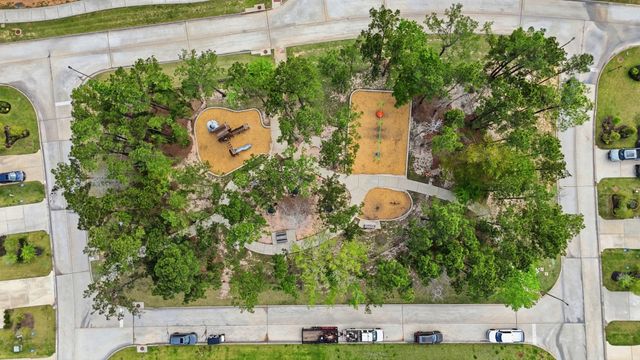 222 Promontory Court, Montgomery, TX 77316