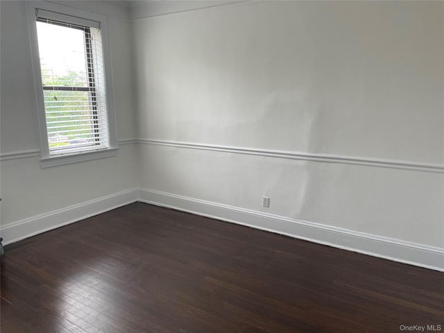 222 7th Street 3C, Garden City, NY 11530