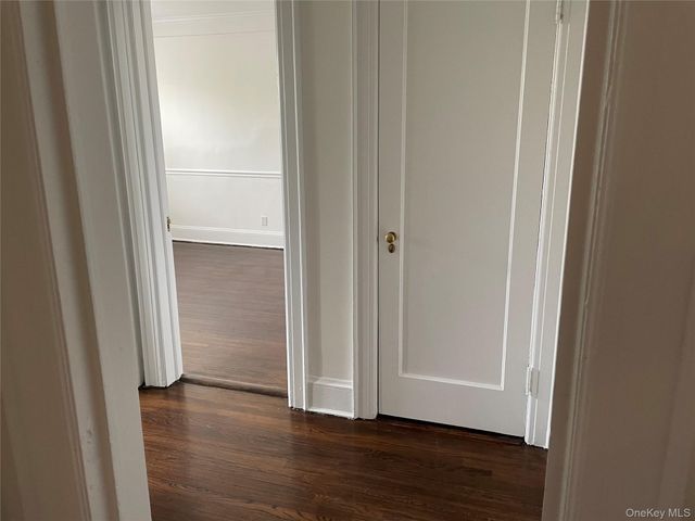 222 7th Street 3C, Garden City, NY 11530