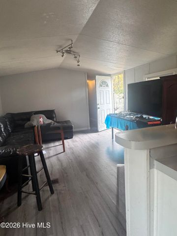 114 & 112 Denise Drive, Jacksonville, NC 28540