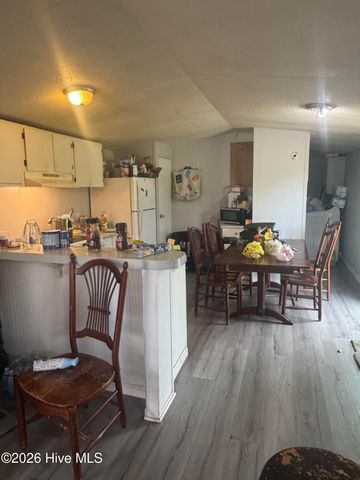 114 & 112 Denise Drive, Jacksonville, NC 28540