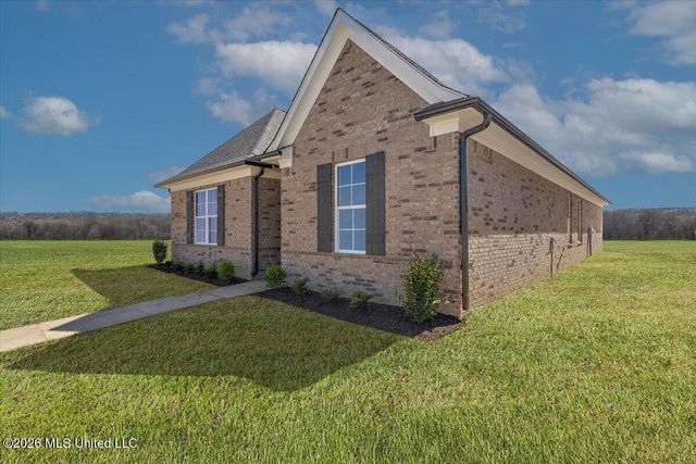 457 Sunflower Street, Nesbit, MS 38651
