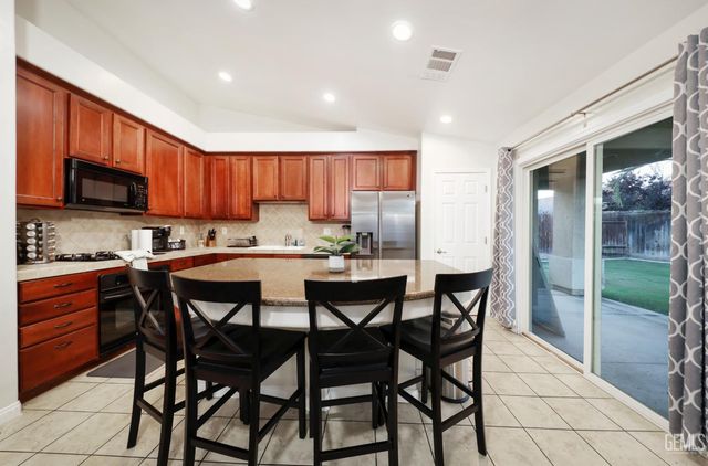 13402 Boyd Lake Drive, Bakersfield, CA 93314