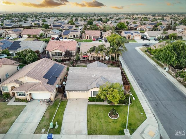 13402 Boyd Lake Drive, Bakersfield, CA 93314