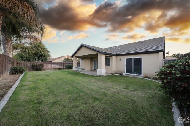 13402 Boyd Lake Drive, Bakersfield, CA 93314
