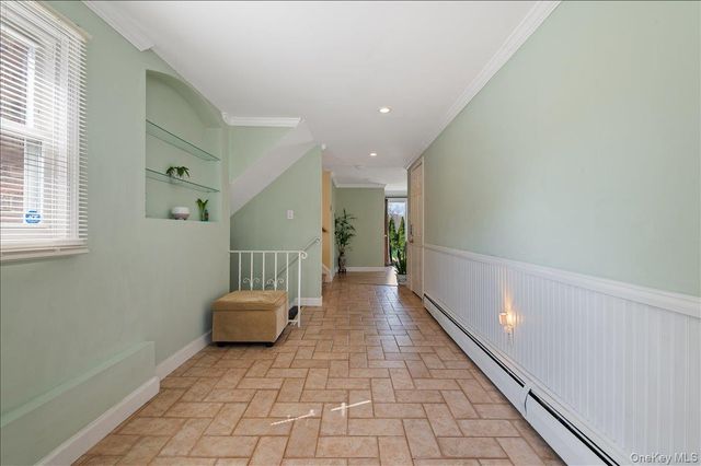 7 Plainview Road, Bethpage, NY 11714