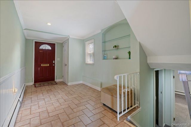 7 Plainview Road, Bethpage, NY 11714