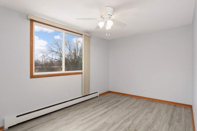 9143 Highway 55 301, Golden Valley, MN 55427