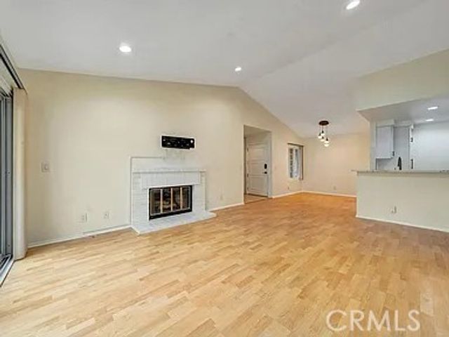 3867 Thorncroft, Inglewood, CA 90305