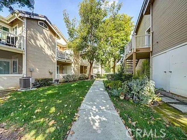 3867 Thorncroft, Inglewood, CA 90305