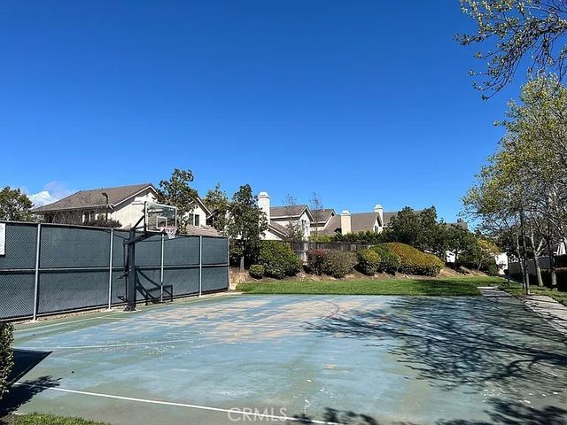 3867 Thorncroft, Inglewood, CA 90305