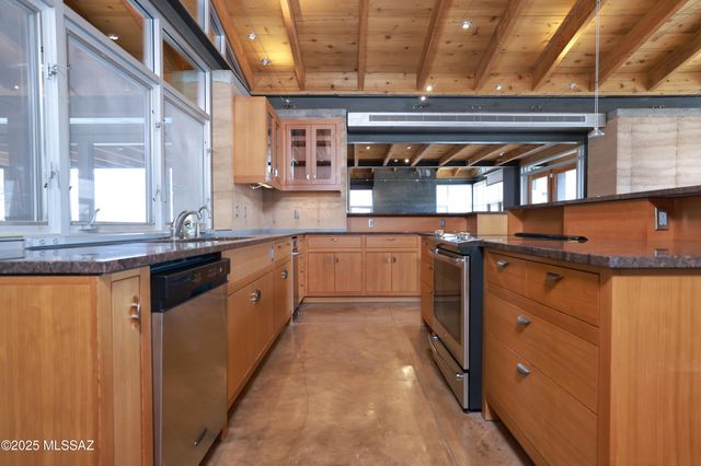 18474 E Cactus Hill Road, Vail, AZ 85641