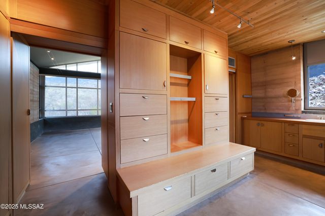 18474 E Cactus Hill Road, Vail, AZ 85641