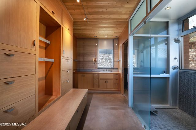 18474 E Cactus Hill Road, Vail, AZ 85641