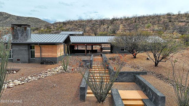 18474 E Cactus Hill Road, Vail, AZ 85641