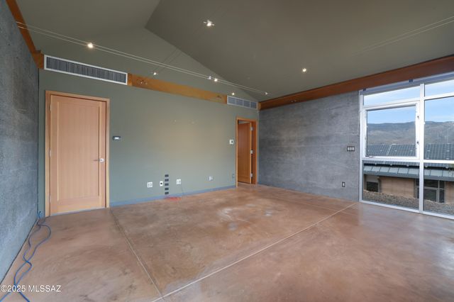 18474 E Cactus Hill Road, Vail, AZ 85641