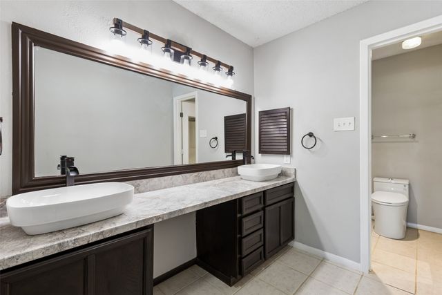 2059 Embassy Way, Carrollton, TX 75006