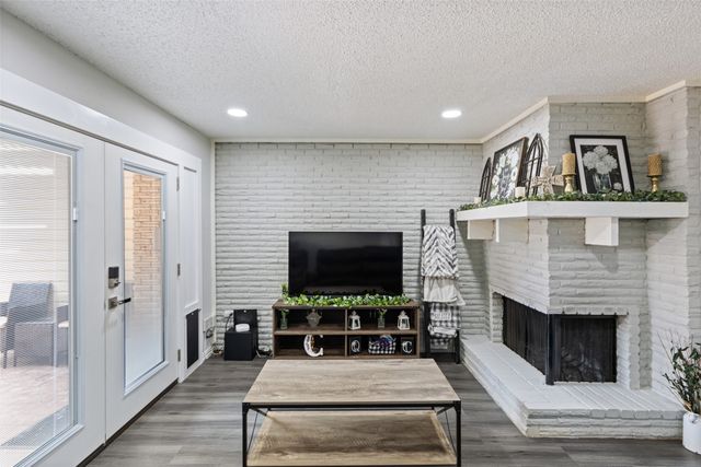 2059 Embassy Way, Carrollton, TX 75006