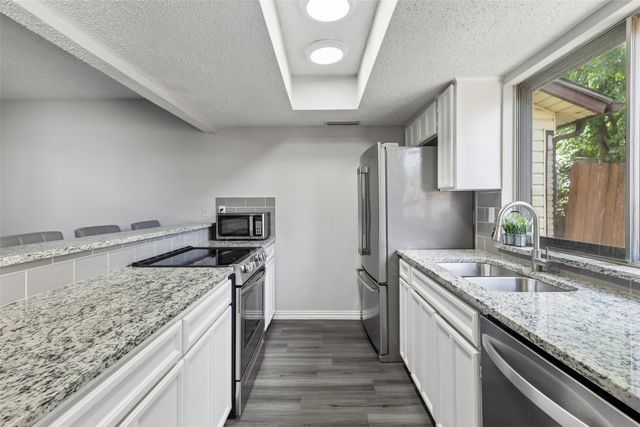 2059 Embassy Way, Carrollton, TX 75006