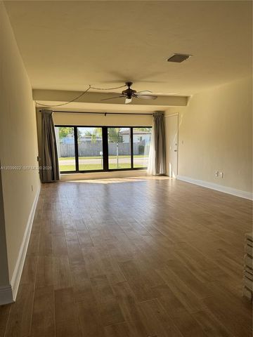 20921 Coral Sea Rd, Cutler Bay, FL 33189