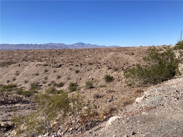 017 Bullhead Parkway, Bullhead City, AZ 86442