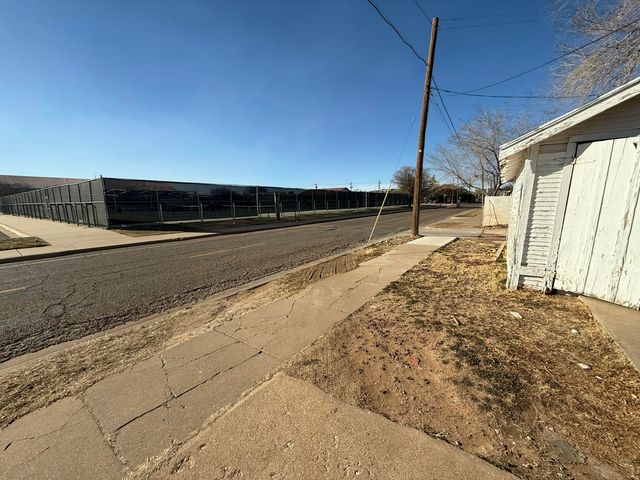 1924 14th Street, Lubbock, TX 79401