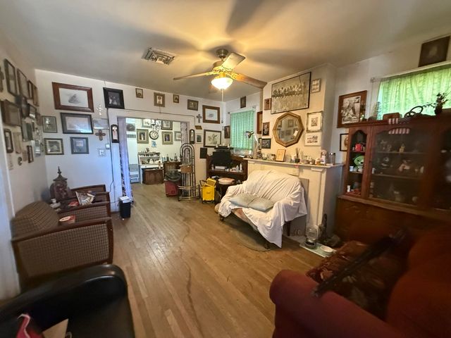 1924 14th Street, Lubbock, TX 79401