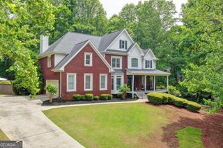 5062 Oak Farm Way, Flowery Branch, GA 30542