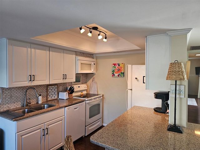 6147 43RD STREET W, Bradenton, FL 34210