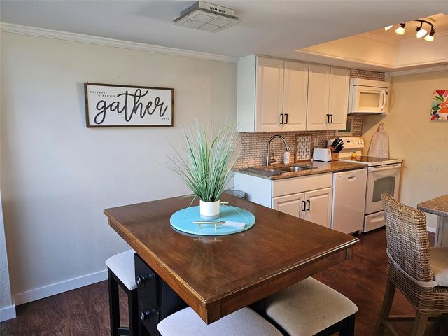 6147 43RD STREET W, Bradenton, FL 34210