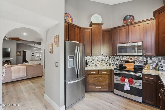 1502 W SHELLFISH Drive, Gilbert, AZ 85233