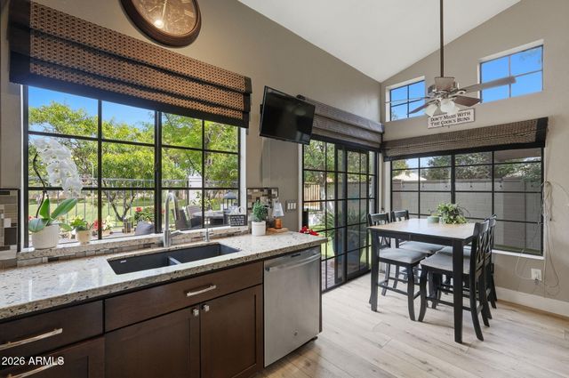 1502 W SHELLFISH Drive, Gilbert, AZ 85233