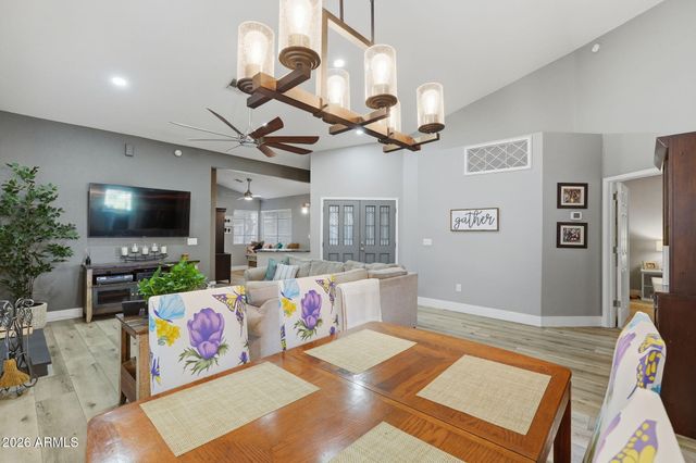 1502 W SHELLFISH Drive, Gilbert, AZ 85233