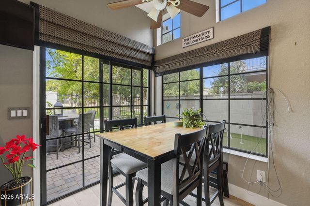 1502 W SHELLFISH Drive, Gilbert, AZ 85233