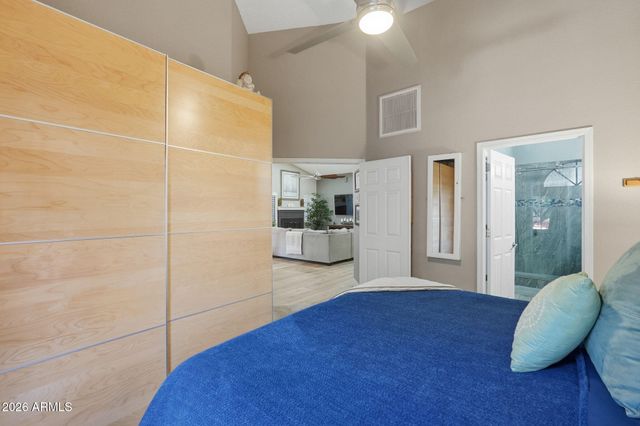 1502 W SHELLFISH Drive, Gilbert, AZ 85233