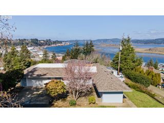 546 W FIR Ave, Coos Bay, OR 97420