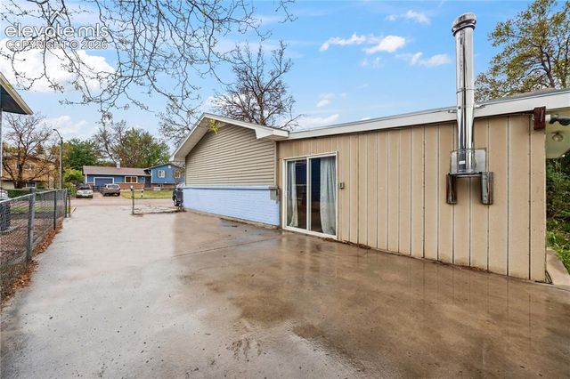 1026 Drury Lane, Colorado Springs, CO 80911