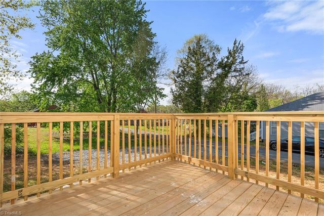 712 Richmond Avenue, Burlington, NC 27217