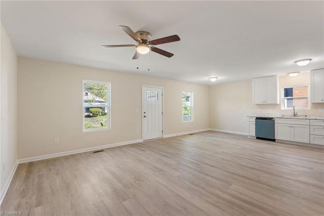 712 Richmond Avenue, Burlington, NC 27217