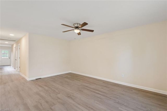 712 Richmond Avenue, Burlington, NC 27217