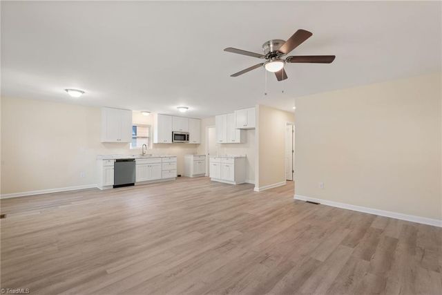 712 Richmond Avenue, Burlington, NC 27217