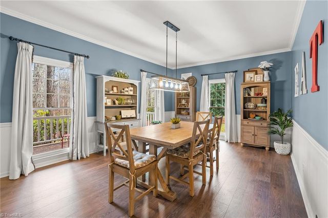 3829 Tangle Oak Drive, Clemmons, NC 27012