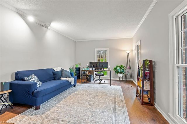 3829 Tangle Oak Drive, Clemmons, NC 27012