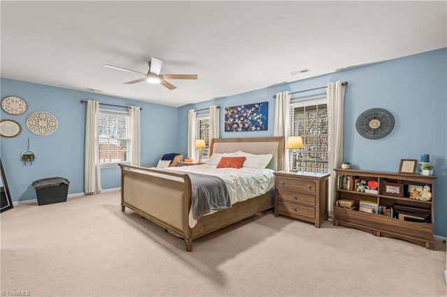 3829 Tangle Oak Drive, Clemmons, NC 27012