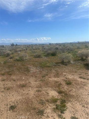 0 Ca-18, Phelan, CA 92371