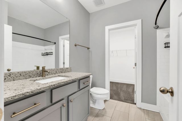 934 Governors Ct Apt 208, Antioch, TN 37013