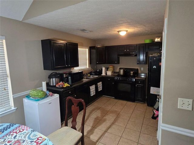 1036 Quail Hunt Drive, Riverdale, GA 30296